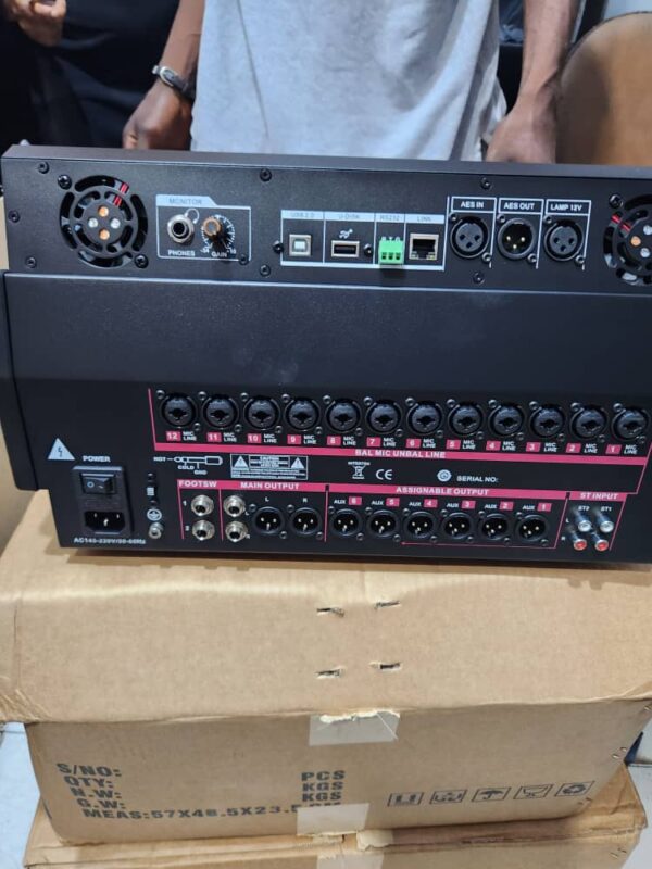 RADIOSHARKE MX 24- CHANNEL DIGITAL MIXER - Image 2