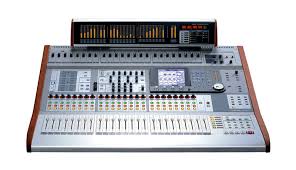 DM-4800 TASCAM DIGITAL MIXER WITH EXPANSION CARD .