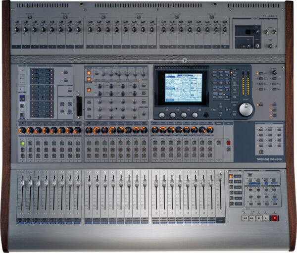 DM-4800 TASCAM DIGITAL MIXER WITH EXPANSION CARD . - Image 3