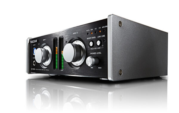 UH-7000 MIC PRE-AMP